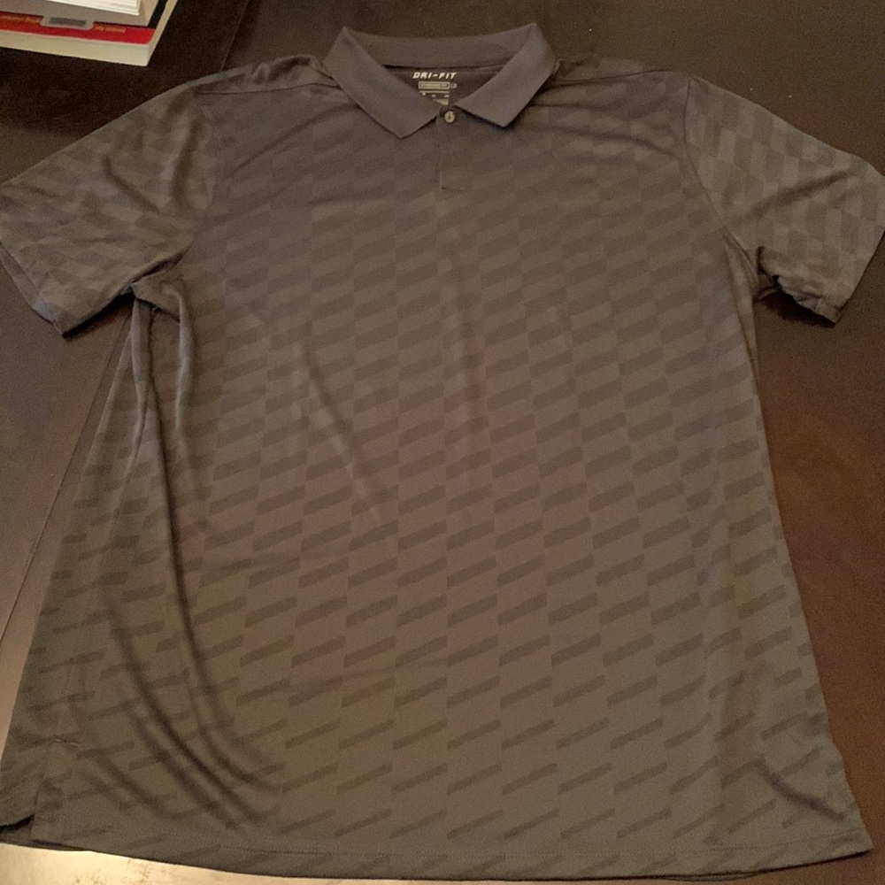 Nike Dri-Fit mens XL standard fit polo golf shirt
